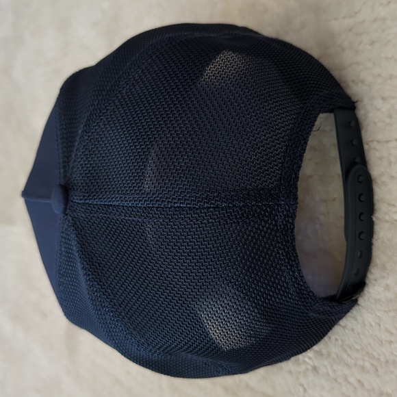 Goorin Bros Clever Animal Farm Snapback Trucker Hat - Picture 4 of 6